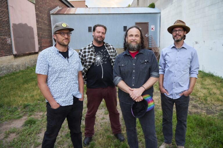 Pert Near Sandstone + The Lonesome Malones — muziek in Middelburg