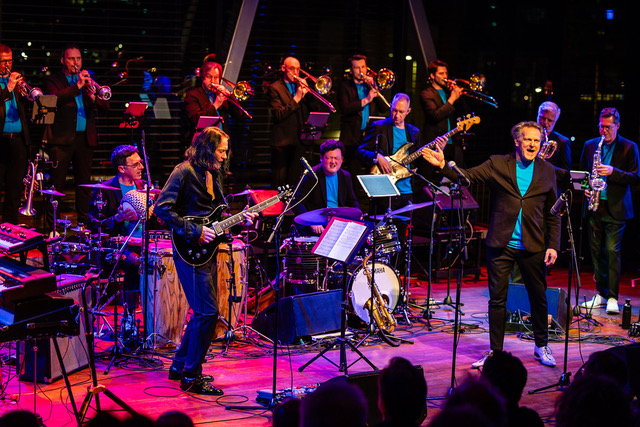 Robben Ford meets Licks and Brains i.s.m. Muziekpodium Zeeland — muziek in Middelburg
